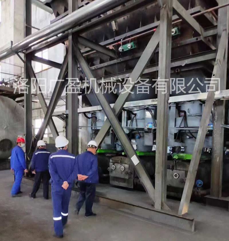 府谷項(xiàng)目煤倉清堵機(jī)安裝調(diào)試完成，運(yùn)行良好！